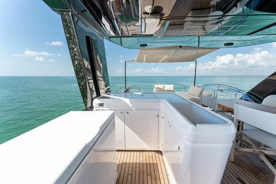 2023 Ferretti Yachts 780