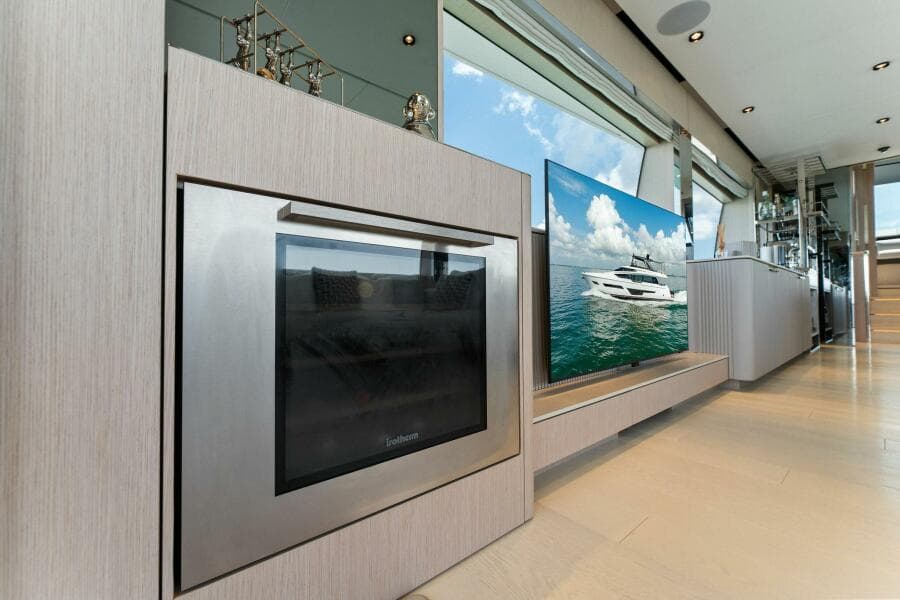 2023 Ferretti Yachts 780