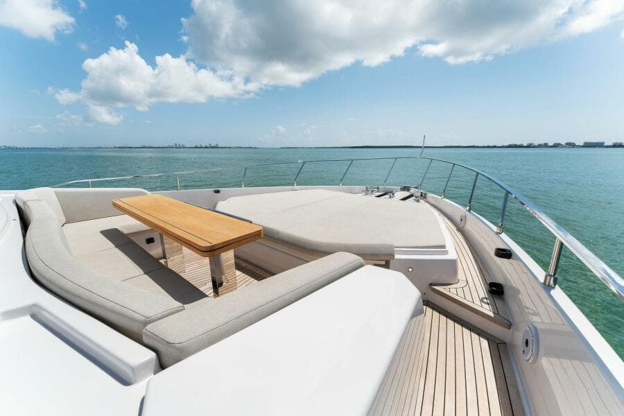 2023 Ferretti Yachts 780