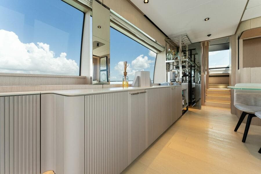 2023 Ferretti Yachts 780
