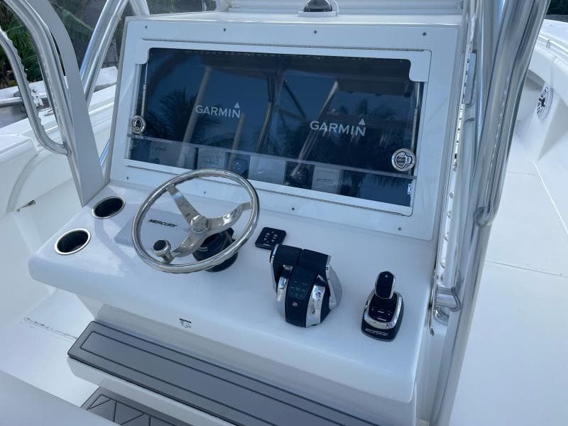 2022 SeaHunter 39