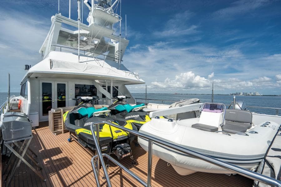 BRIDGE DECK AFT
