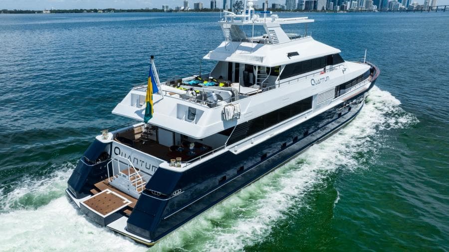 UNBRIDLED 116'