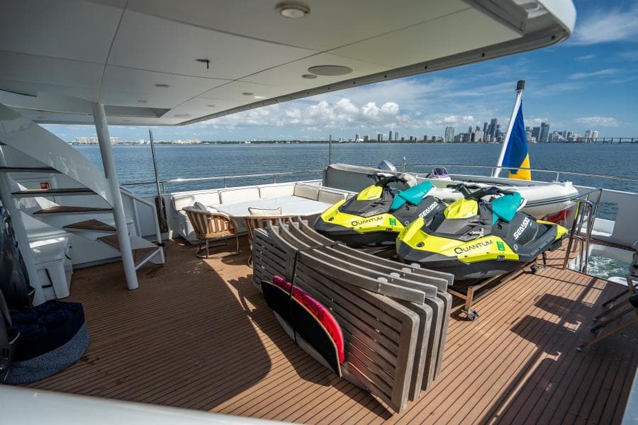 BRIDGE DECK AFT