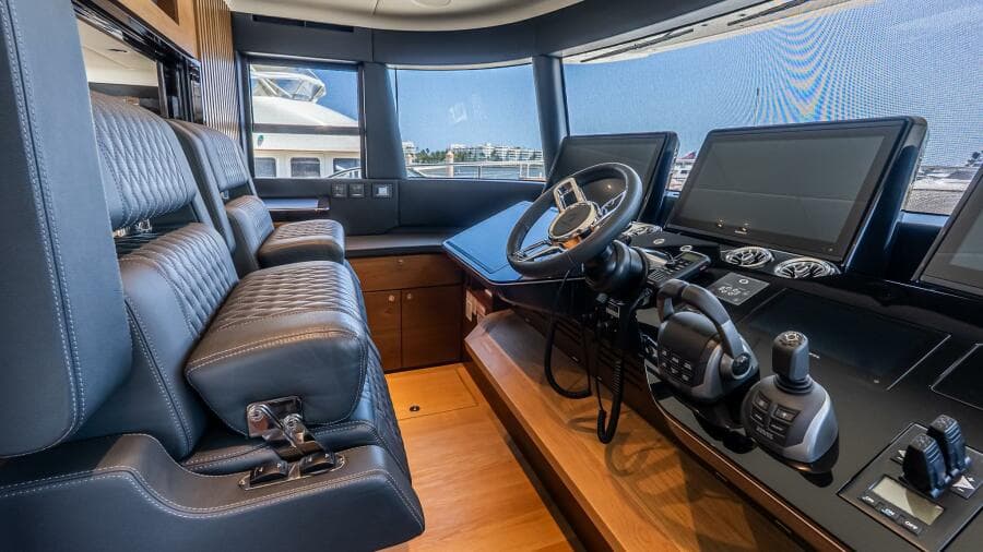 2024 Absolute Navetta 68