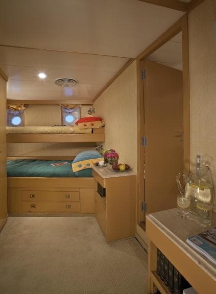 TWIN STATEROOM