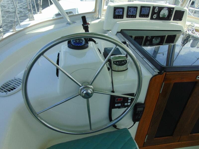 1981 Pearson 530