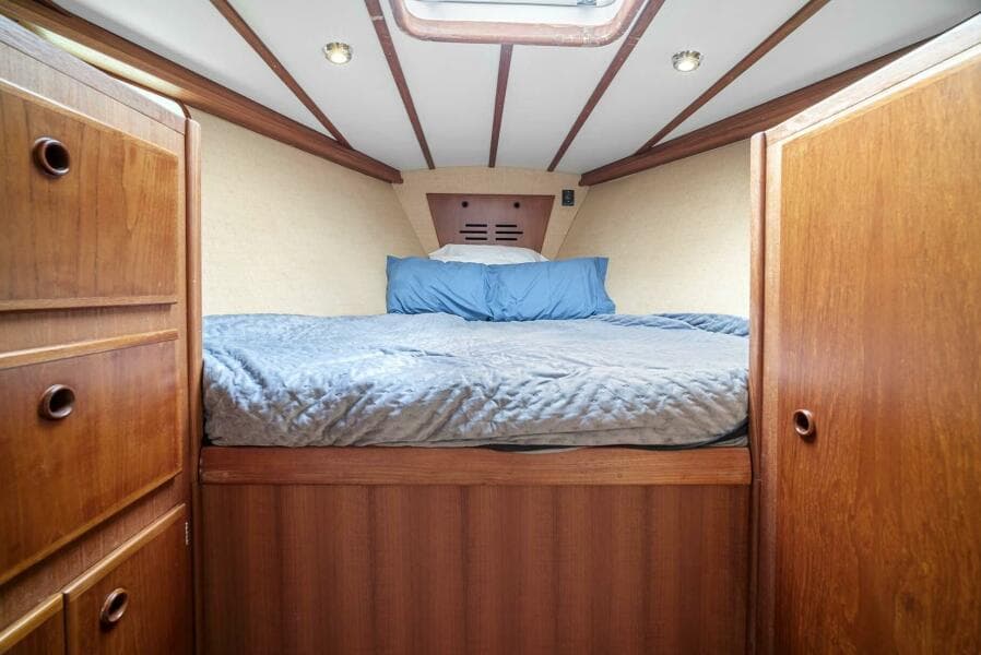1981 Pearson 530