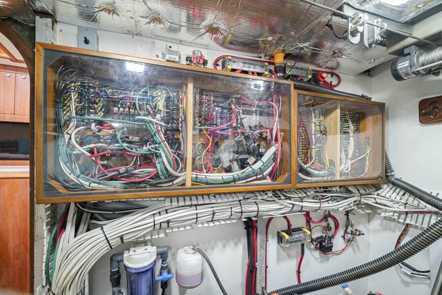 1981 Pearson 530