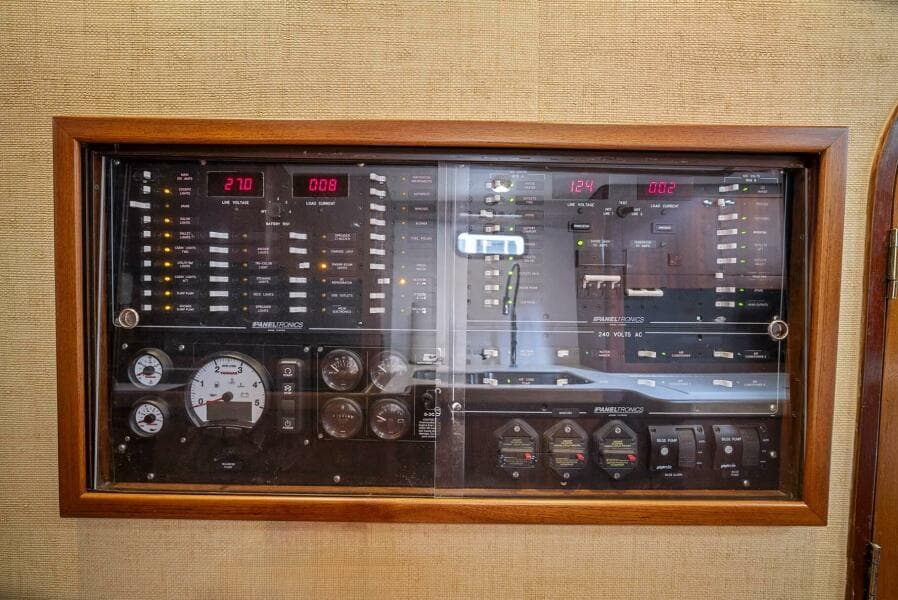 1981 Pearson 530