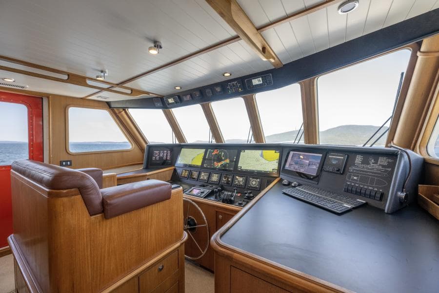 1998 Northern Marine 