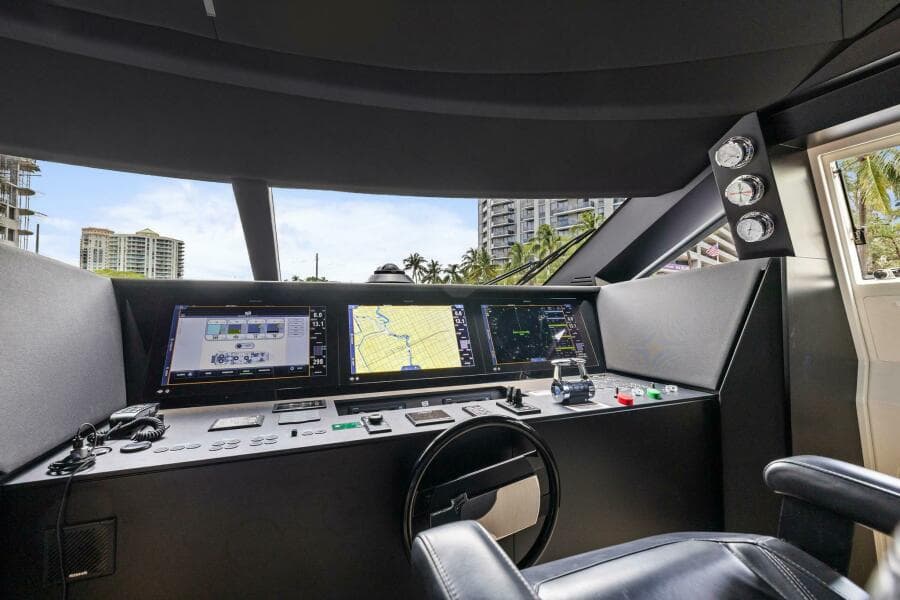 2021 Ferretti Yachts 850