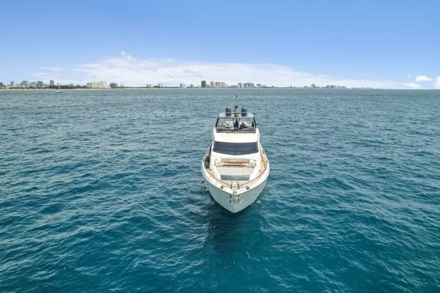 2021 Ferretti Yachts 850