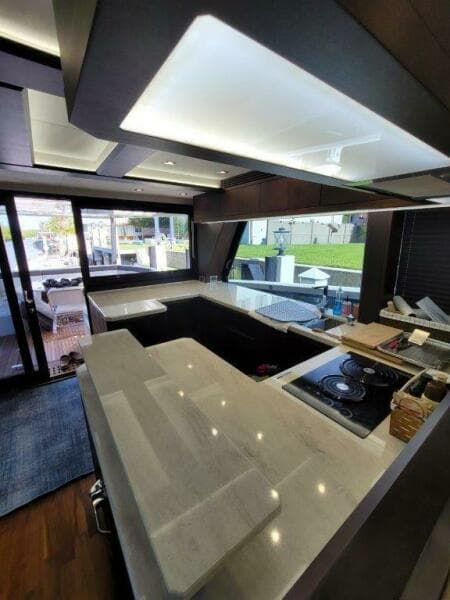 2019 Galeon 640 Fly