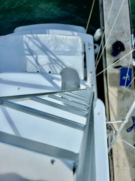 1997 Viking 43 Convertible