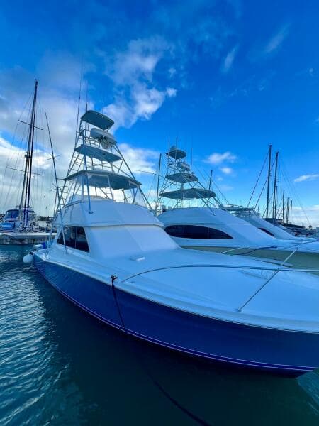 1997 Viking 43 Convertible