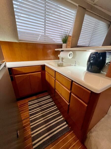 1997 Viking 43 Convertible