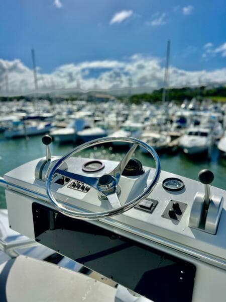1997 Viking 43 Convertible