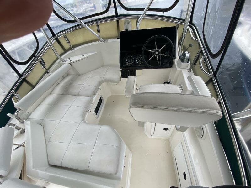 2001 Albin 32 + 2 Command Bridge