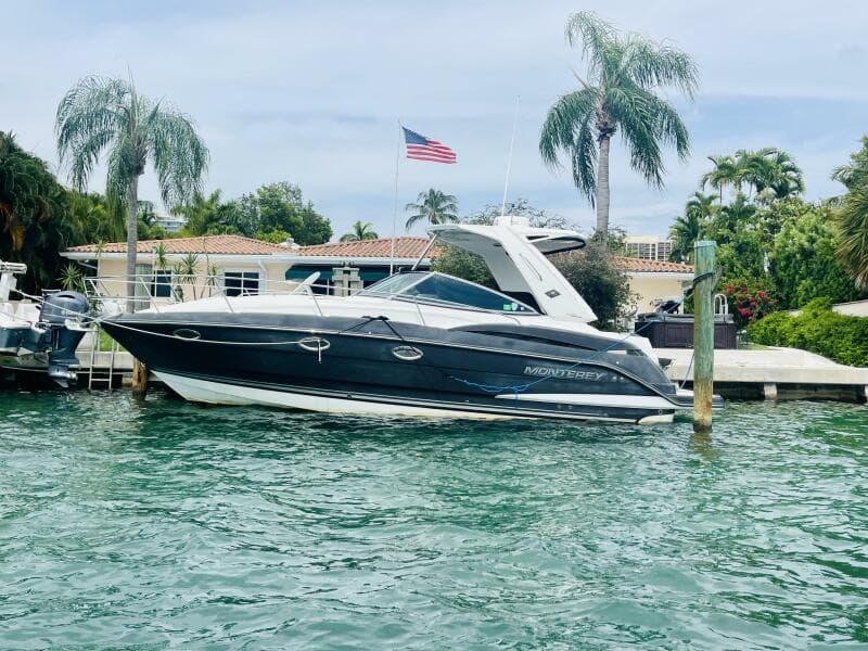 2016 Monterey 335 Sport Yacht