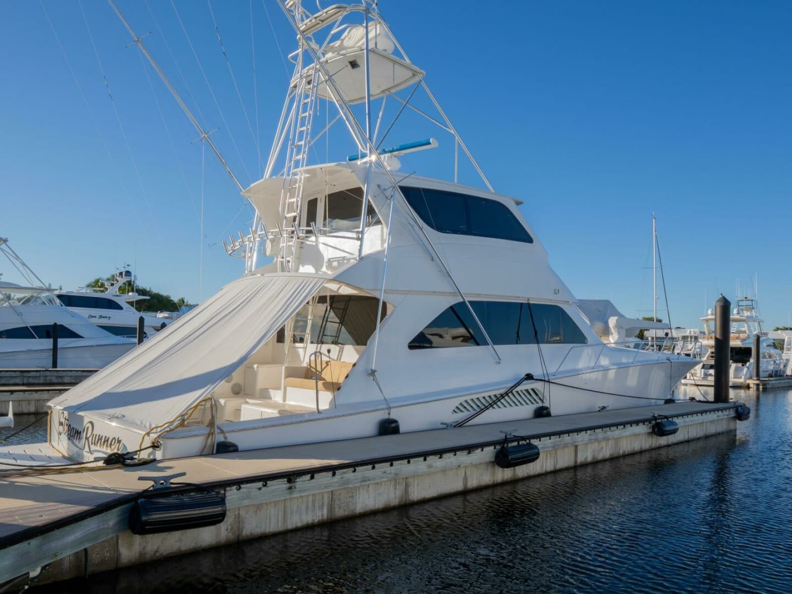 2005 Viking 74 Enclosed Bridge