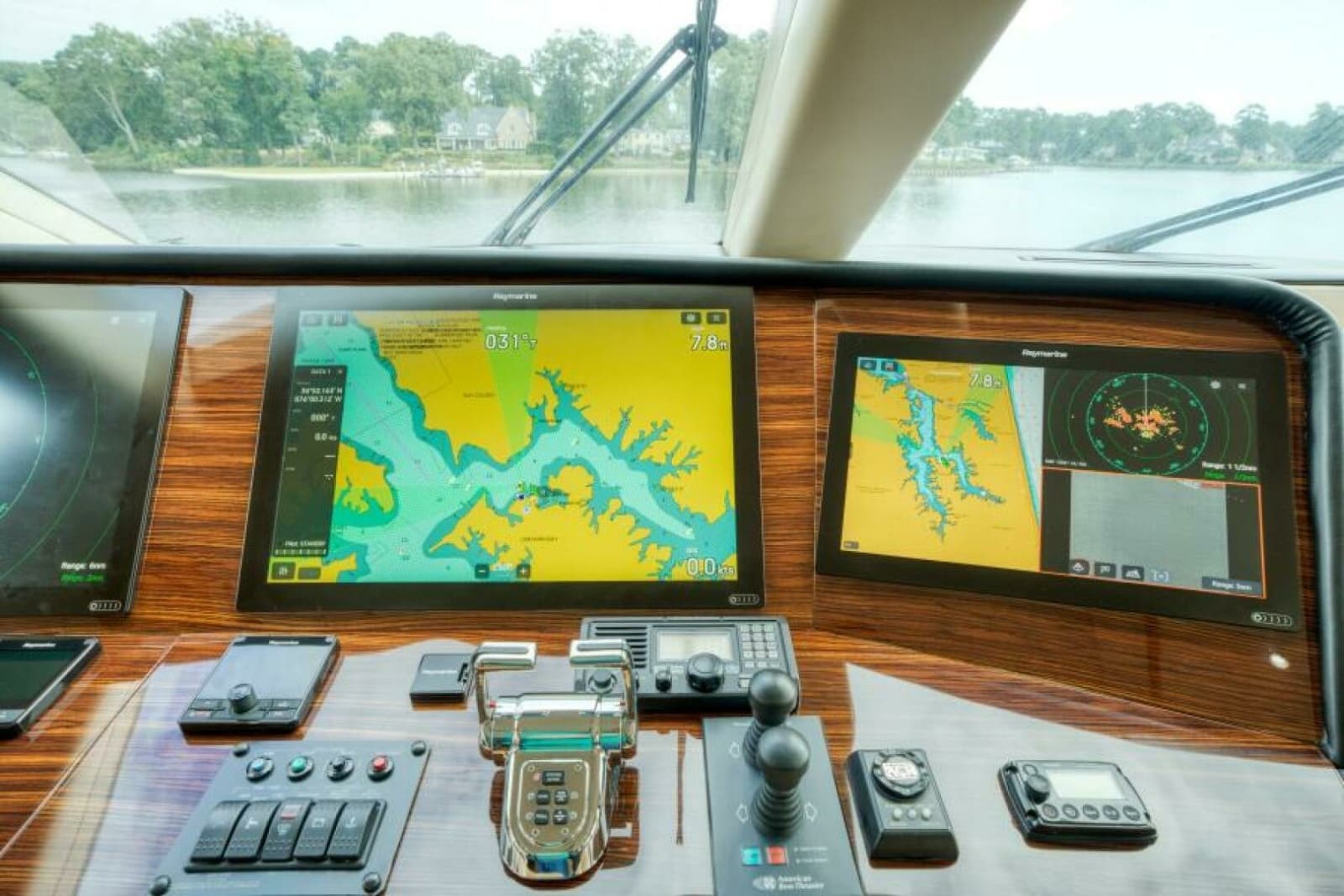 2007 Hatteras 80 Enclosed Bridge