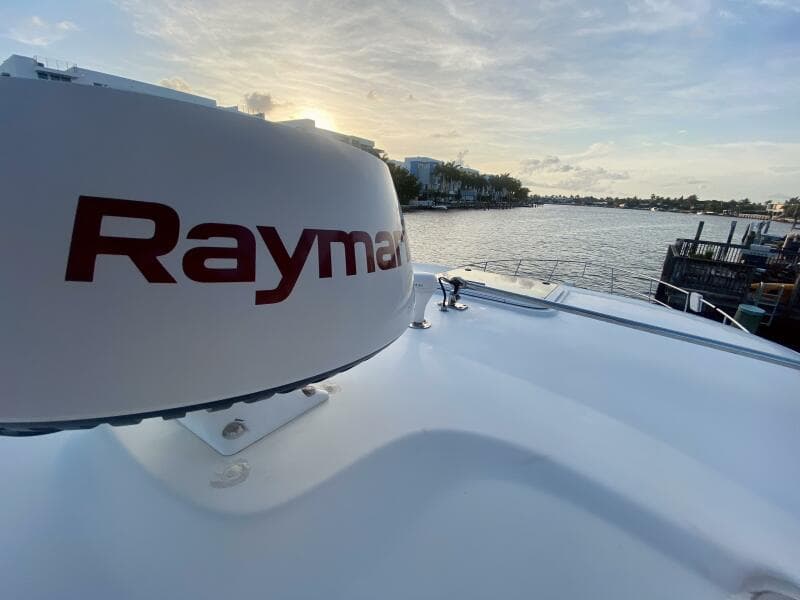 2005 Sea Ray 420 Sundancer