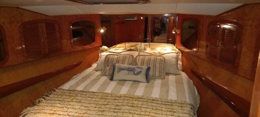 2004 Mikelson 43 Sportfisher