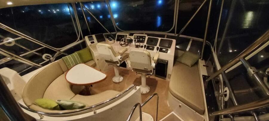 2004 Mikelson 43 Sportfisher