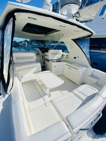 2010 Sea Ray 450 Sundancer