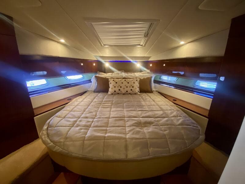 2010 Sea Ray 450 Sundancer