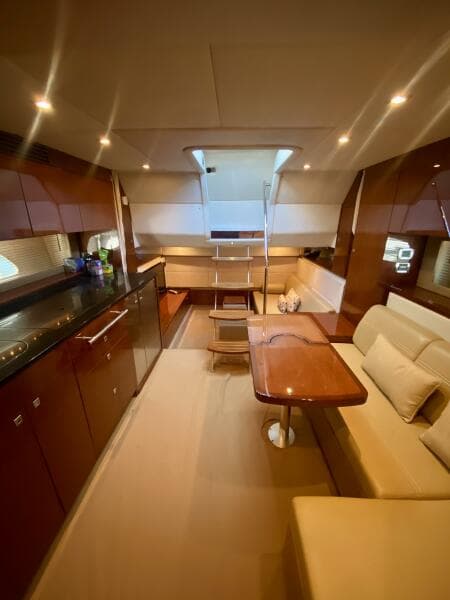 2010 Sea Ray 450 Sundancer