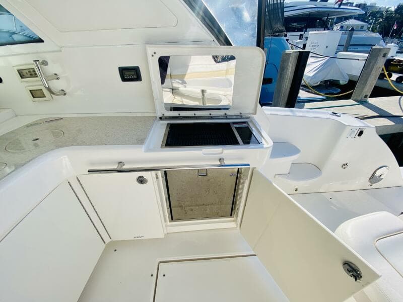 2010 Sea Ray 450 Sundancer