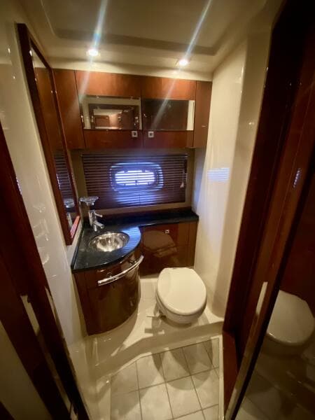 2010 Sea Ray 450 Sundancer