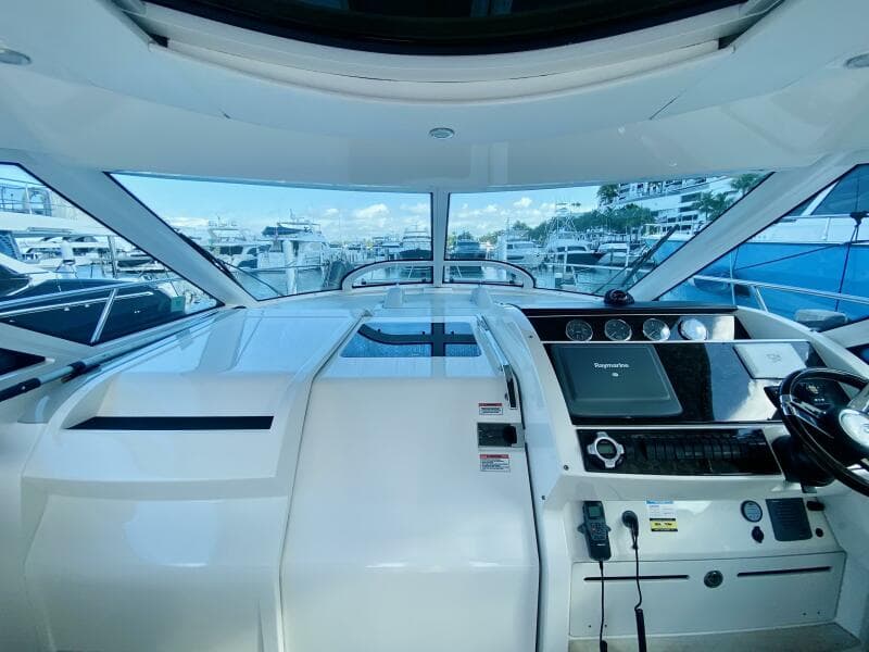 2010 Sea Ray 450 Sundancer