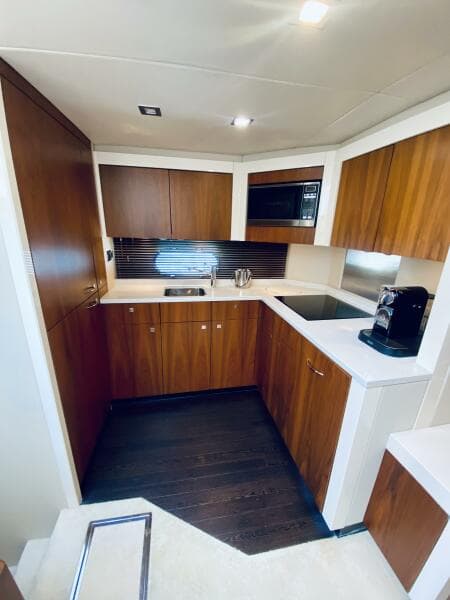 2010 Sunseeker Predator 60