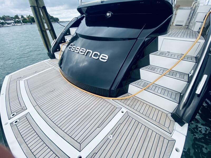 2010 Sunseeker Predator 60