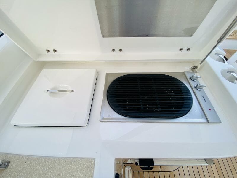 2010 Sunseeker Predator 60