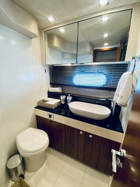 2010 Sunseeker Predator 60