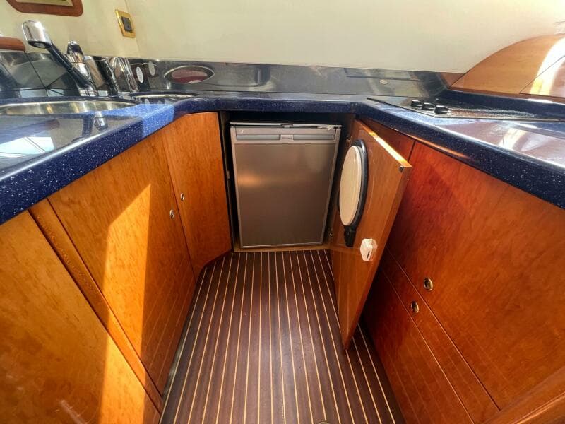 2004 Cranchi Atlantique 48