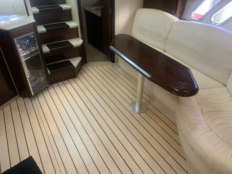 2011 Cruisers Yachts 420 Sports Coupe