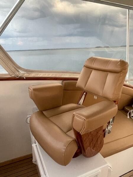 Captain's Chair   