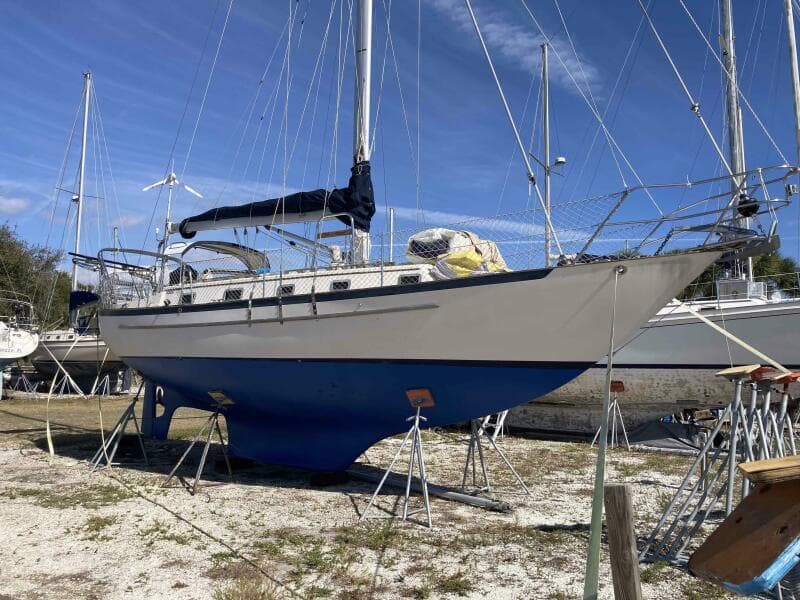 1994 Pacific Seacraft Crealock 37