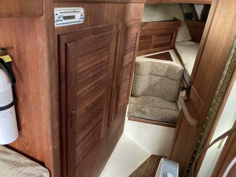 1994 Pacific Seacraft Crealock 37