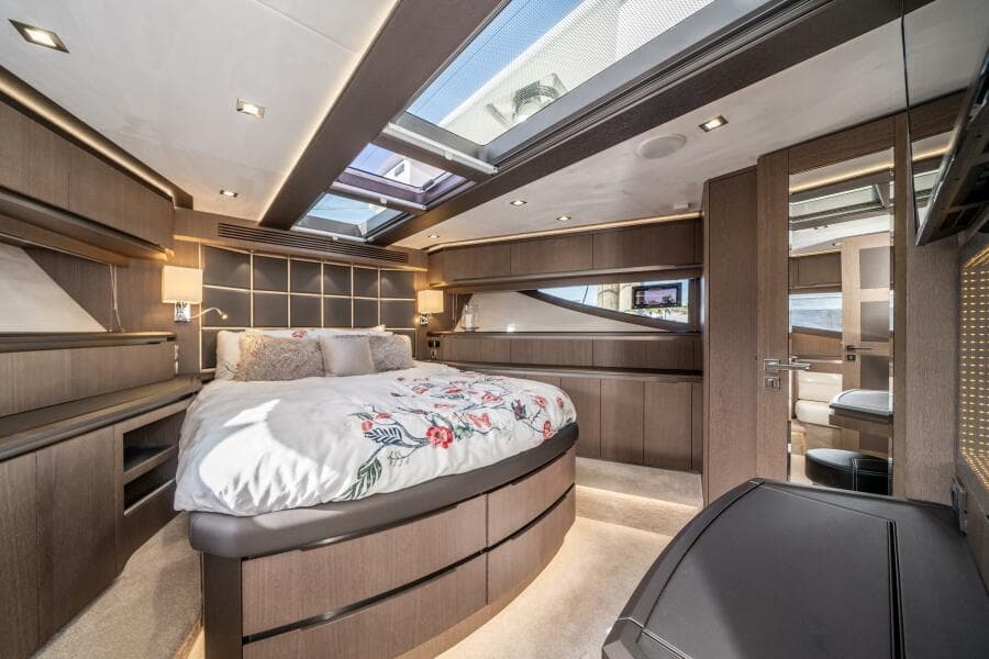 2019 Galeon 640 FLY