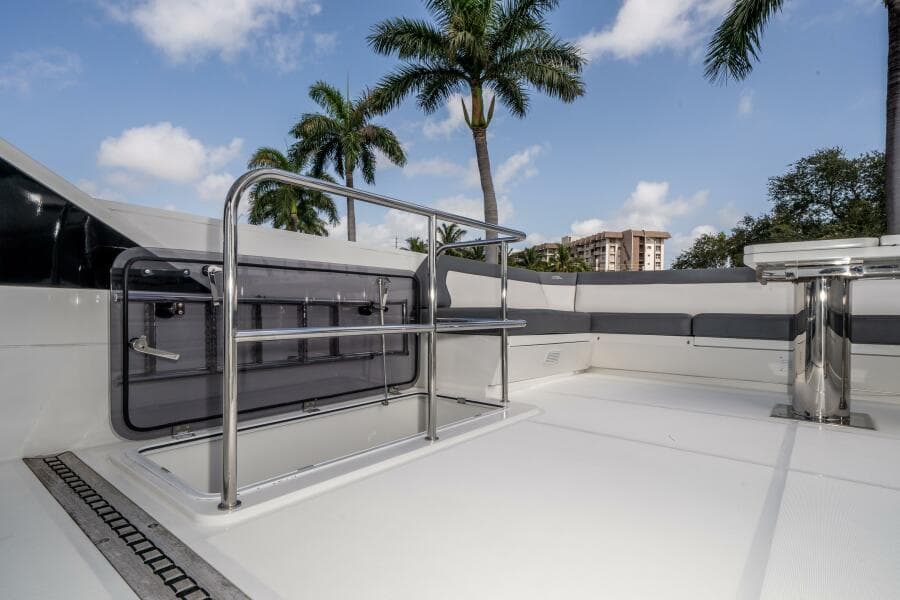 2019 Galeon 640 FLY
