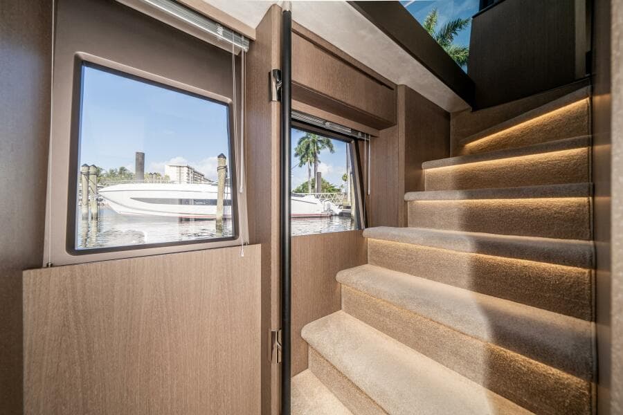 2019 Galeon 640 FLY