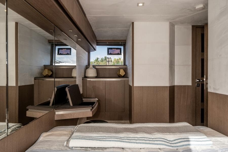 2019 Galeon 640 FLY
