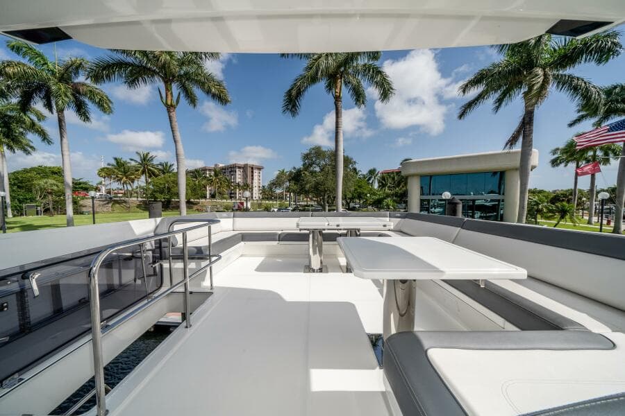 2019 Galeon 640 FLY
