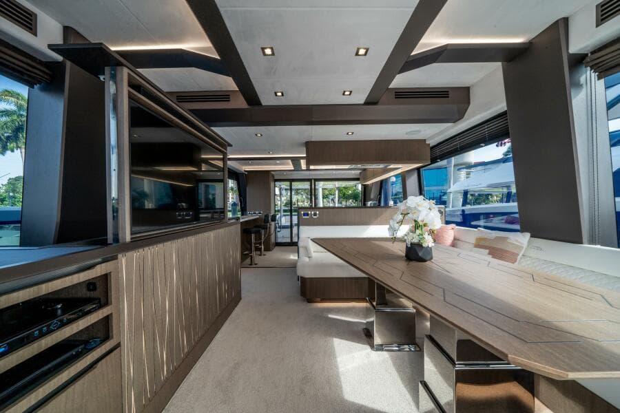 2019 Galeon 640 FLY
